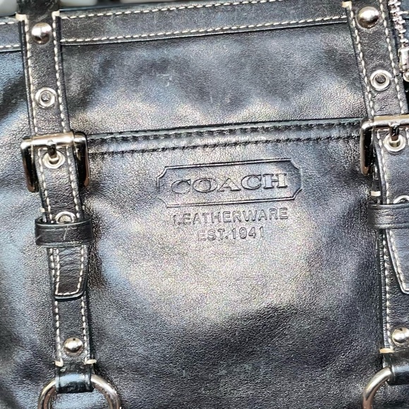 Like NEW Coach East West Gallery Tote - Picture 8 of 16